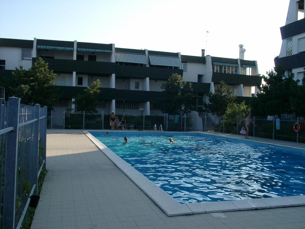 Residence Molo Lido delle Nazioni Exterior foto
